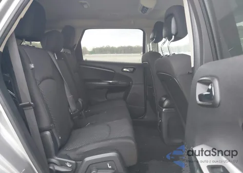 2015 Dodge Journey Sxt z USA, uszkodzony, nr VIN 3C4PDCBG5FT743599